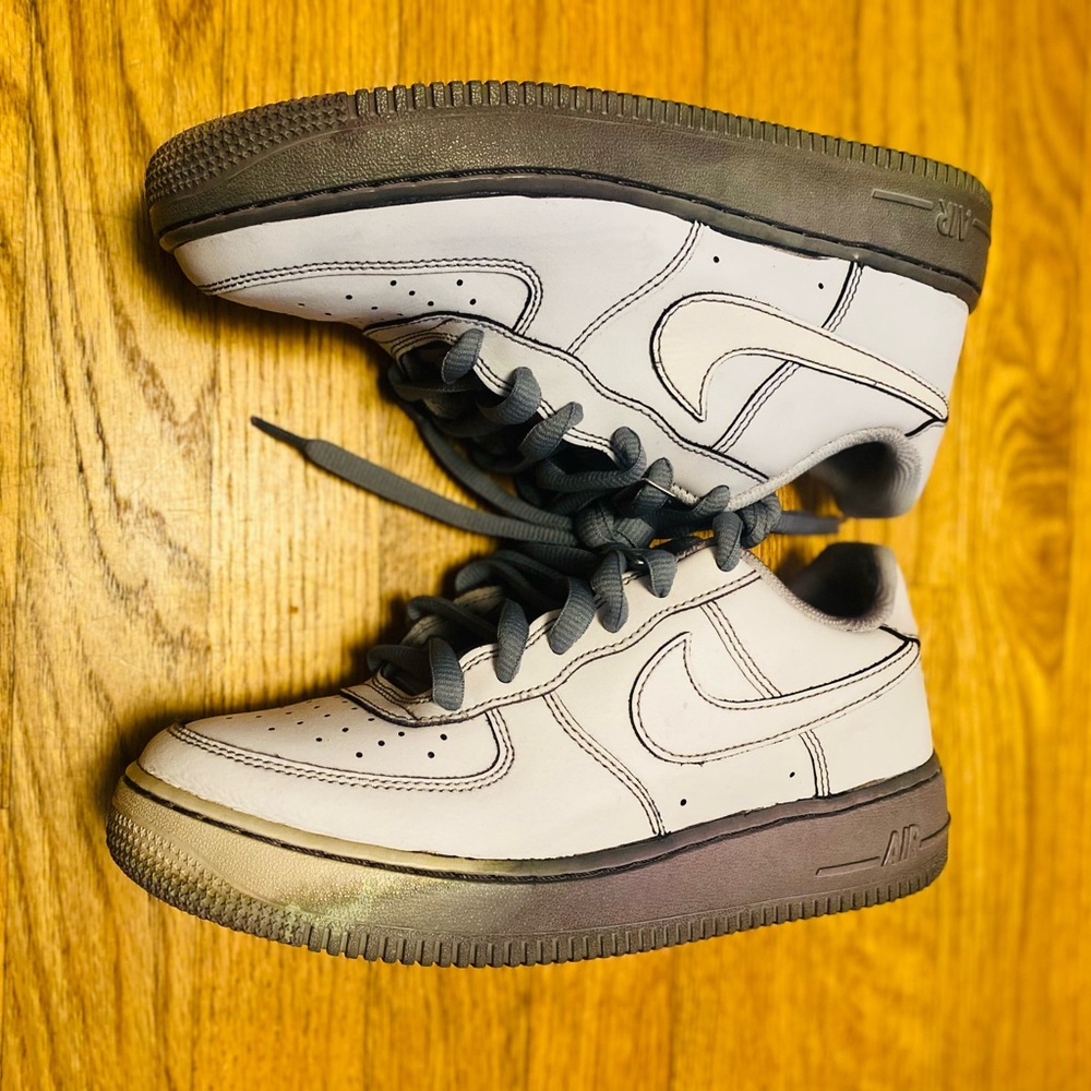 Nike Air Force 1